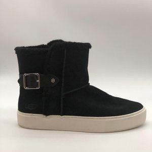SOLD UGG Short Ankle Boot
